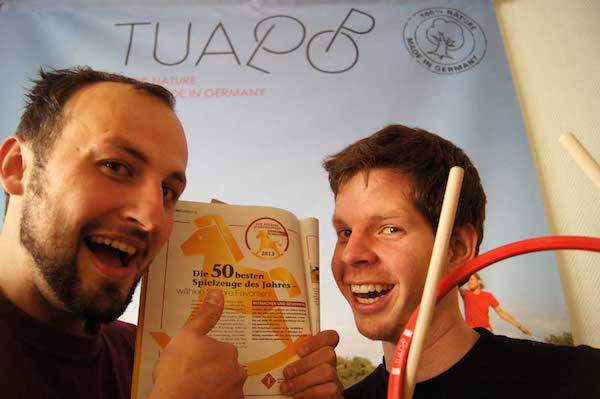 tualoop-das-goldene-schaukelpferd tualoop-das-goldene-schaukelpferd