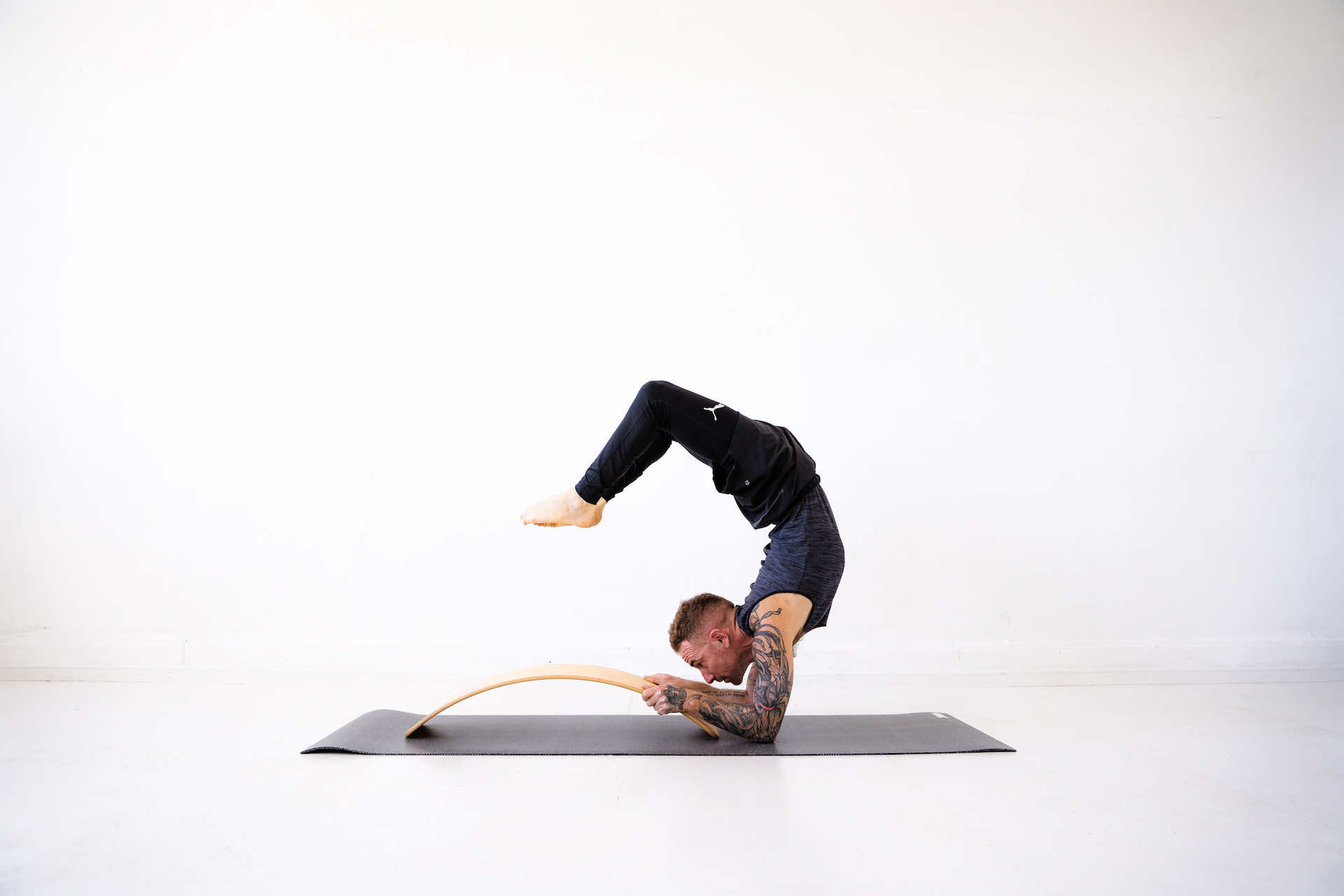 TicToys–das-brett-yoga-brettyoga-balance board
